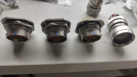 38999 American standard connector