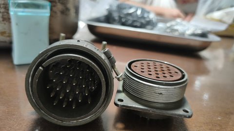 Russian military connector